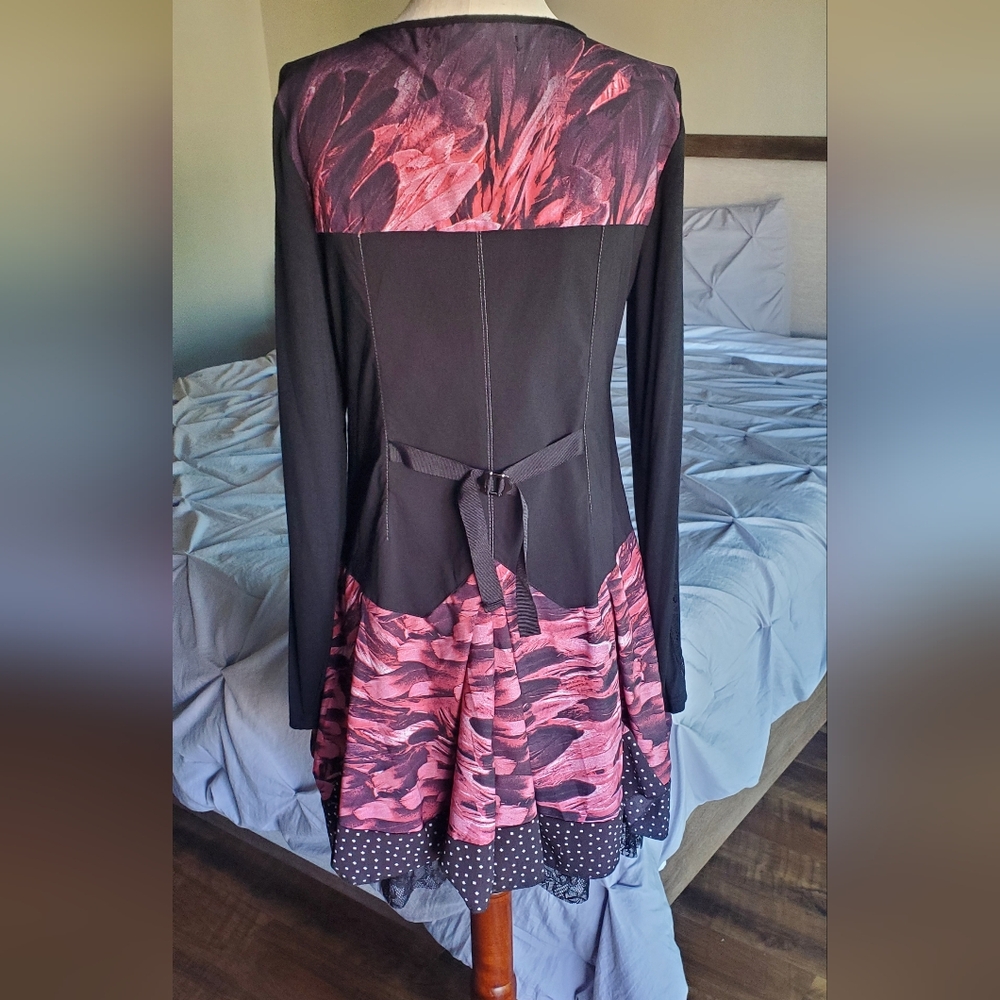 C'fait Pour Vous Black and Pink Long Sleeve Dress Size M - Picture 2 of 8